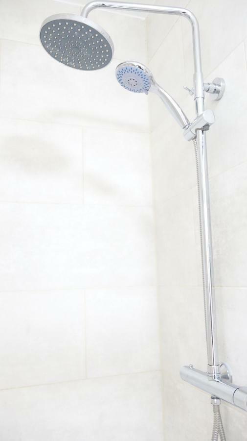 Heathrow Ensuite Rooms- Auto Check In 伦敦 外观 照片