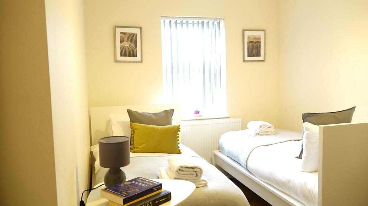 Heathrow Ensuite Rooms- Auto Check In 伦敦 外观 照片